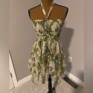 Gorgeous summer top- one size